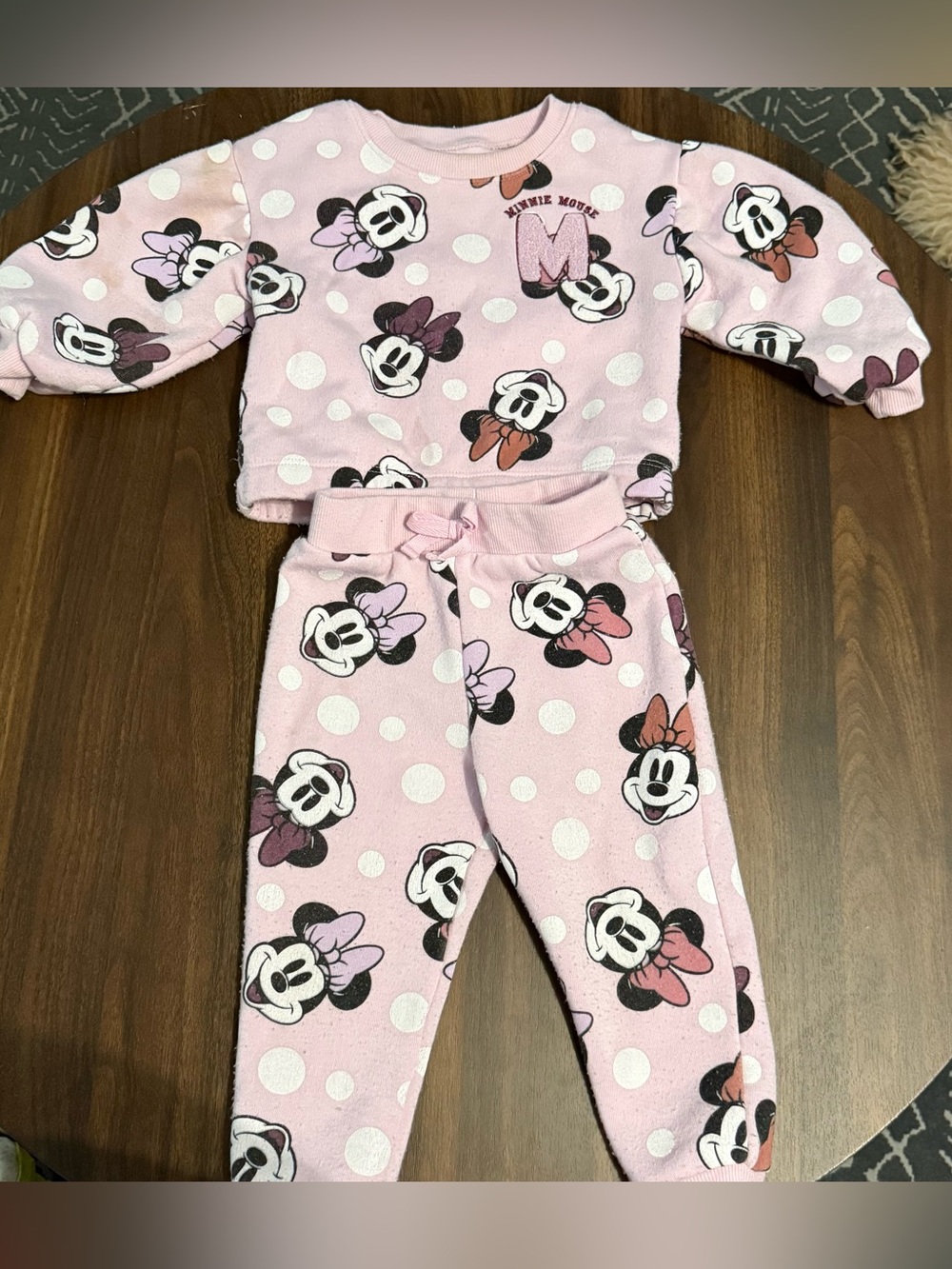Baby girl Disney Minnie Mouse sweatshirt and sweatpants set